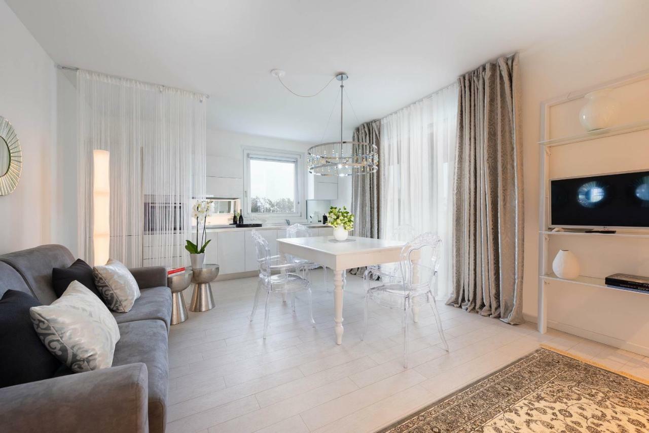 Villa Bianca Luxury Apartments Desenzano del Garda Zewnętrze zdjęcie